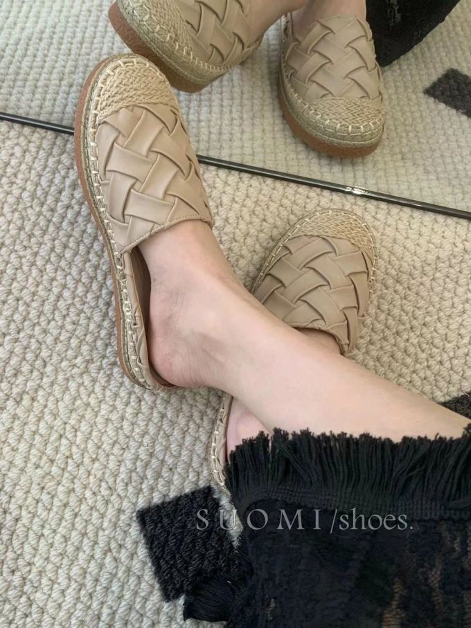 低跟 圆头 一脚蹬 皮革 