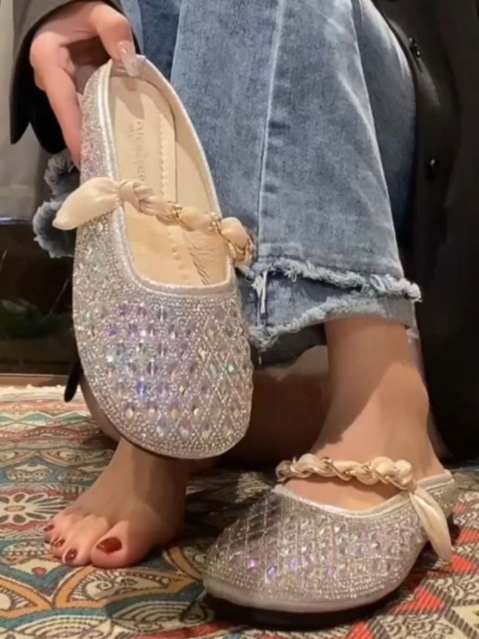 方头 低帮 袢扣 中口鞋 