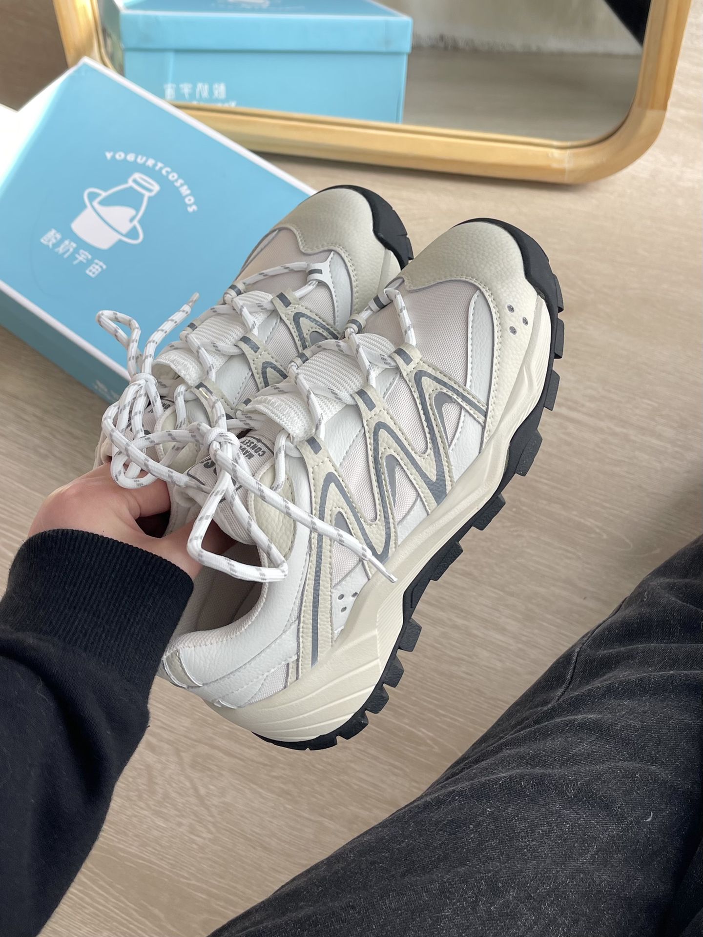 厚底 圆头 低帮 系带 深口鞋  - VALI鞋履AI设计主图