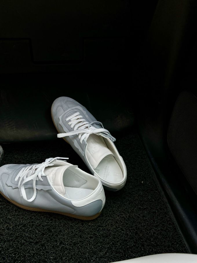 平底 圆头 低帮 系带 深口鞋 皮革 