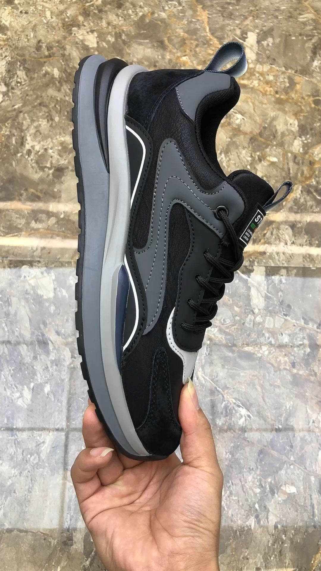 平底 圆头 低帮 系带 深口鞋 皮革  - VALI鞋履AI设计主图