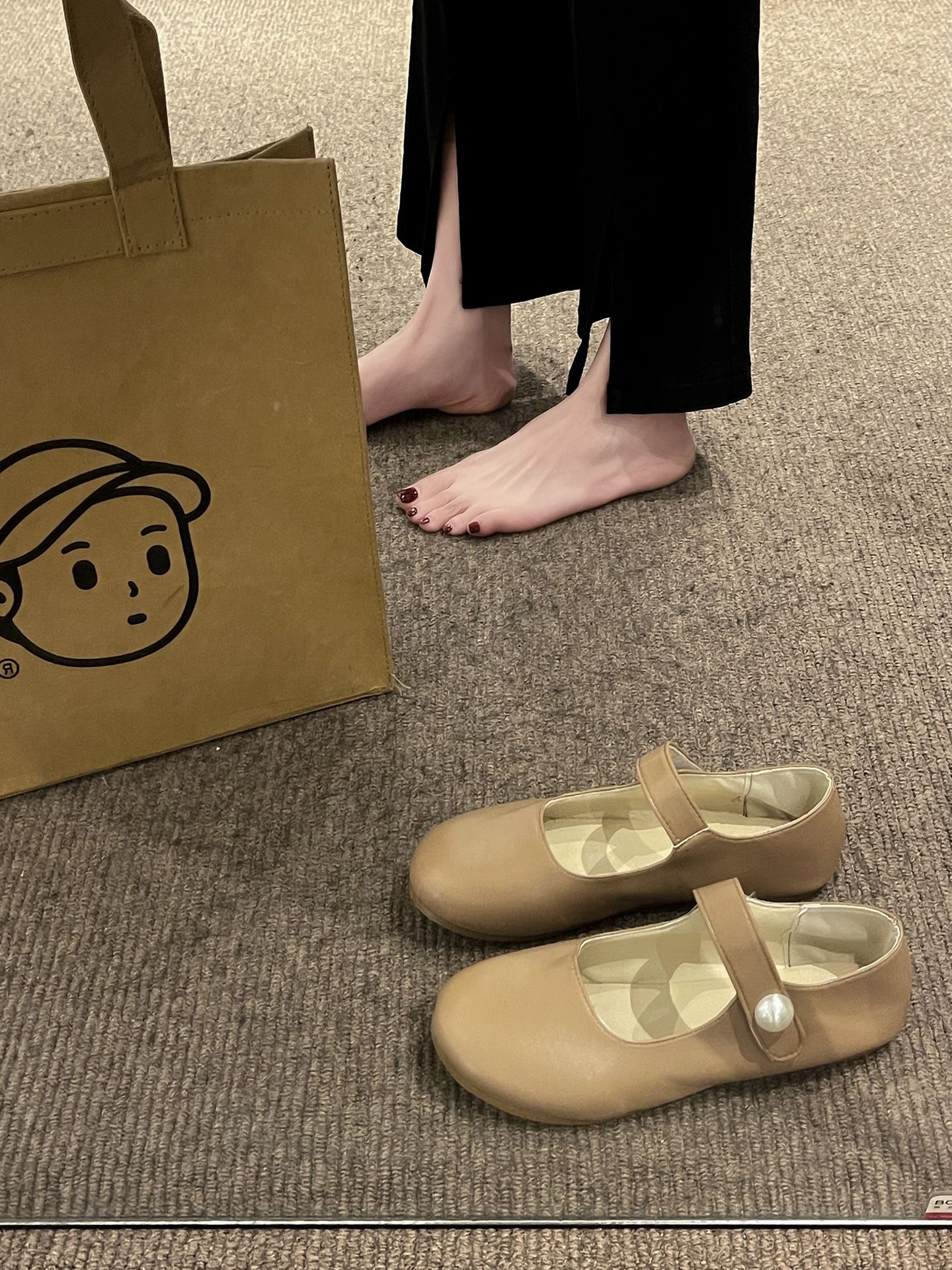 圆头 低帮 袢扣 中口鞋 皮革  - VALI鞋履AI设计主图