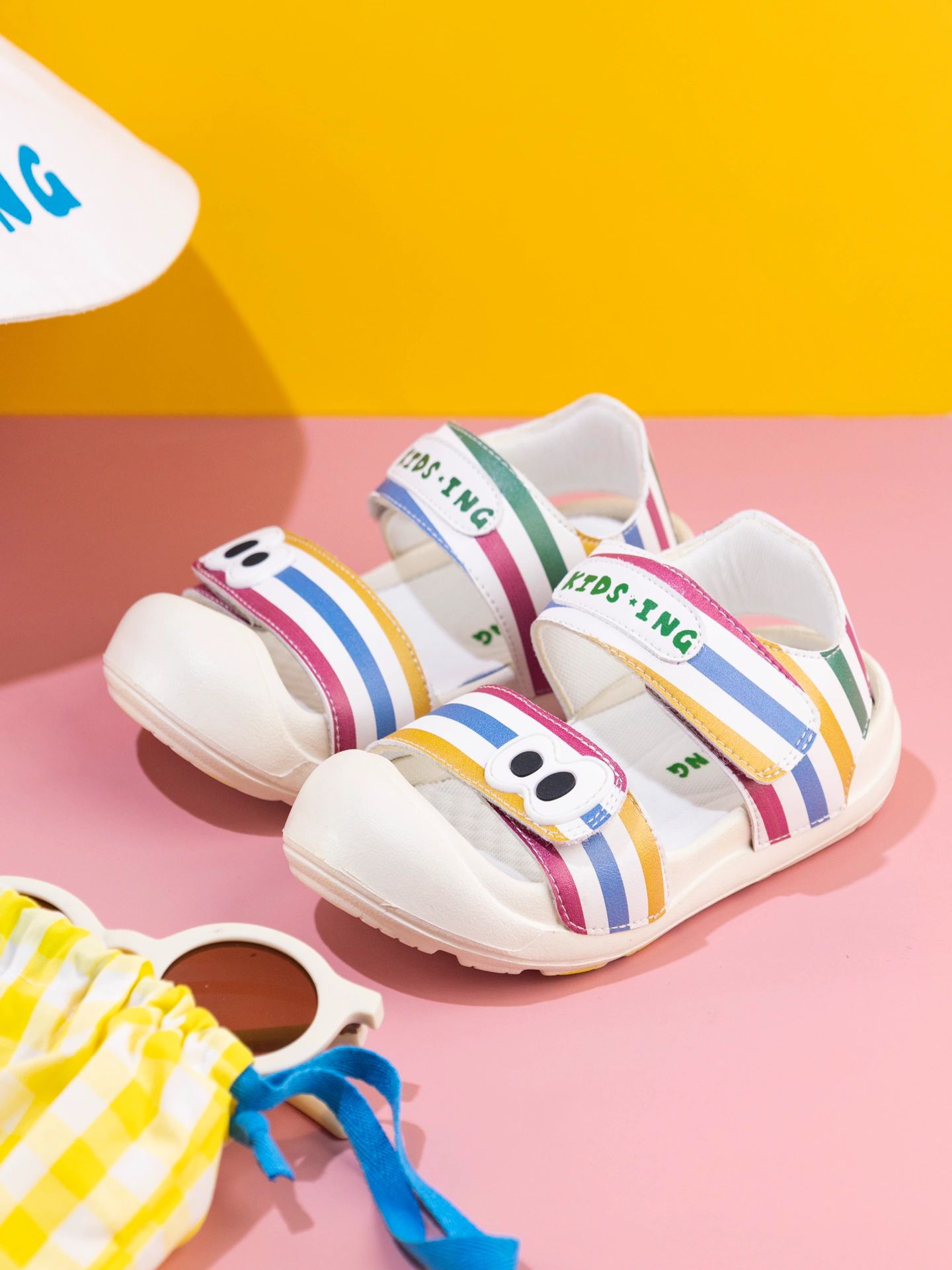 一脚蹬 魔术贴  - VALI鞋履AI设计主图