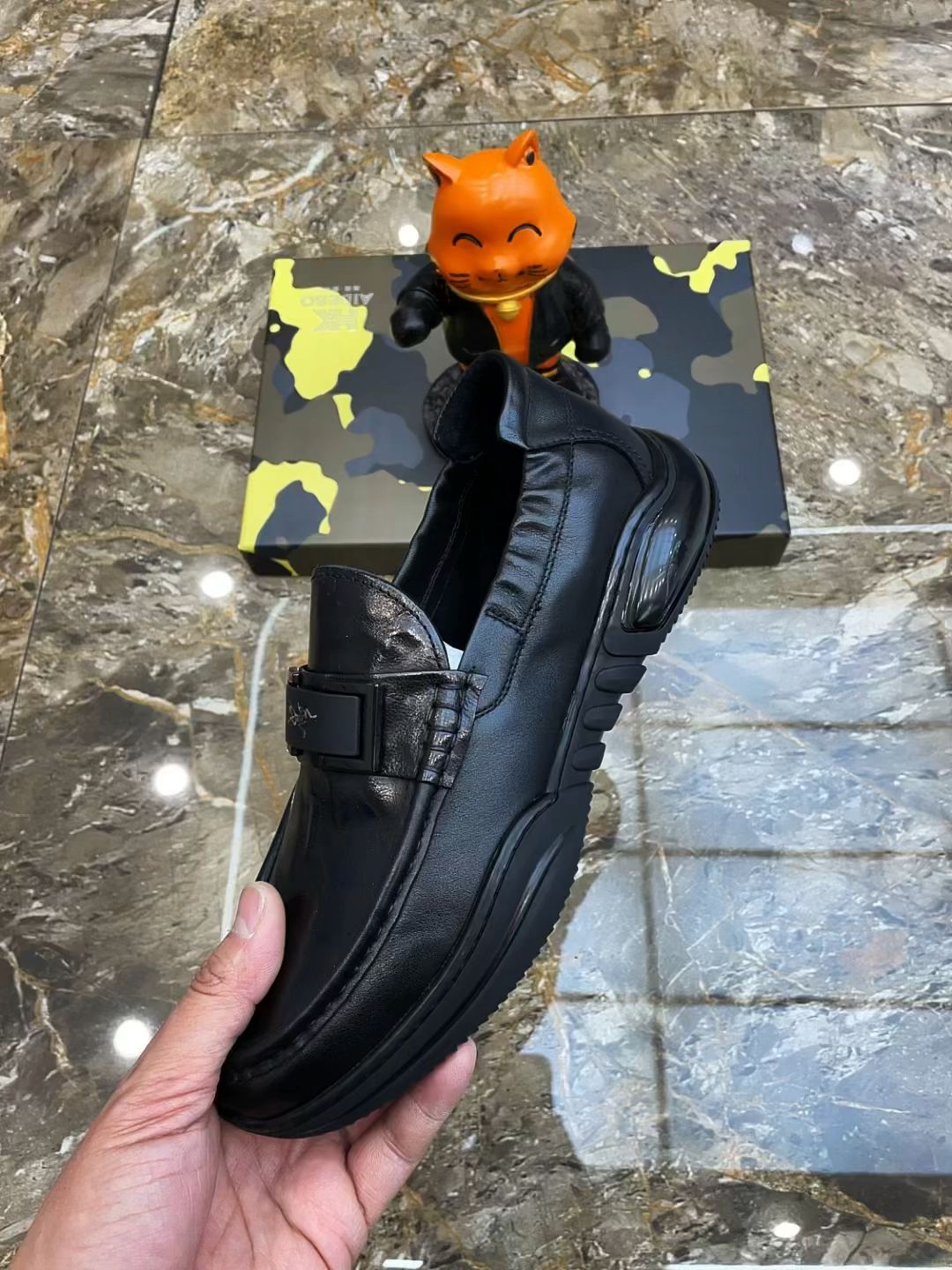 圆头 低帮 插扣 深口鞋 皮革  - VALI鞋履AI设计主图