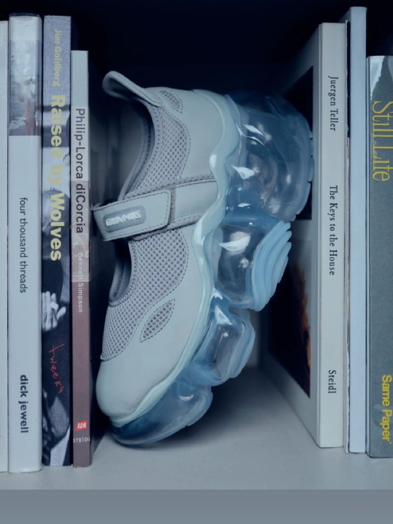 低帮 魔术贴  - VALI鞋履AI设计主图