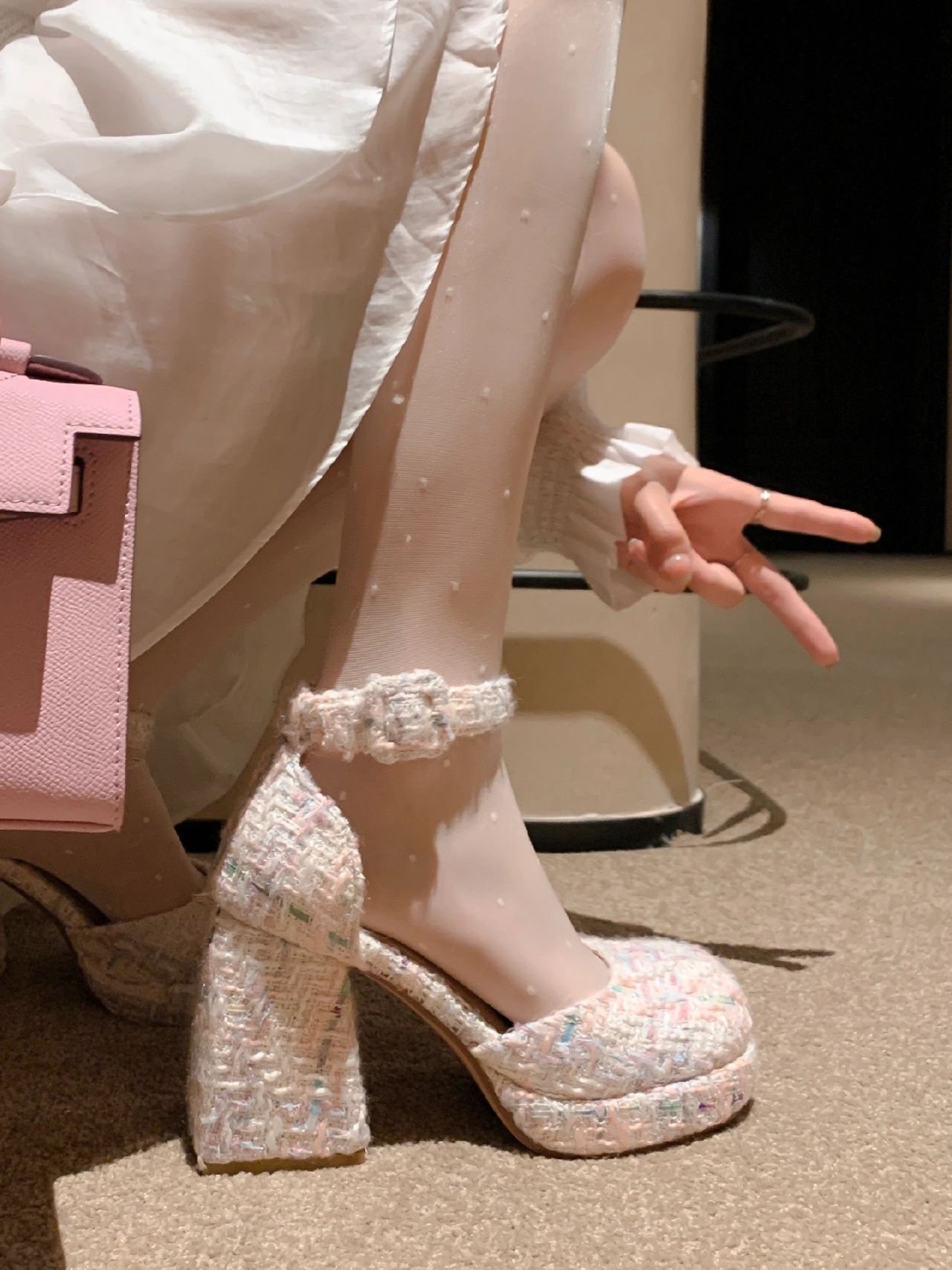 高跟 粗跟 无帮 袢扣  - VALI鞋履AI设计主图