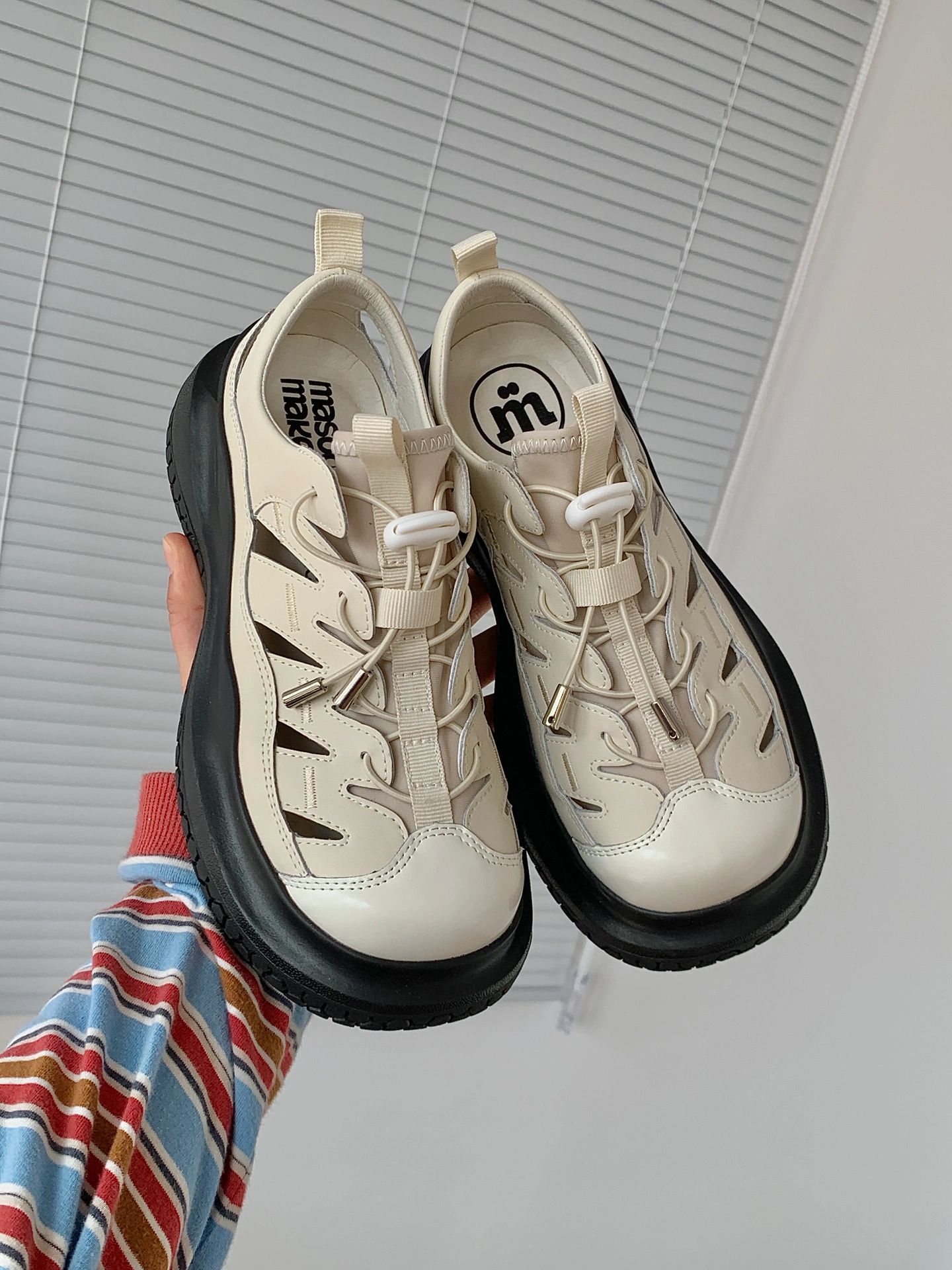 圆头 系带 皮革  - VALI鞋履AI设计主图