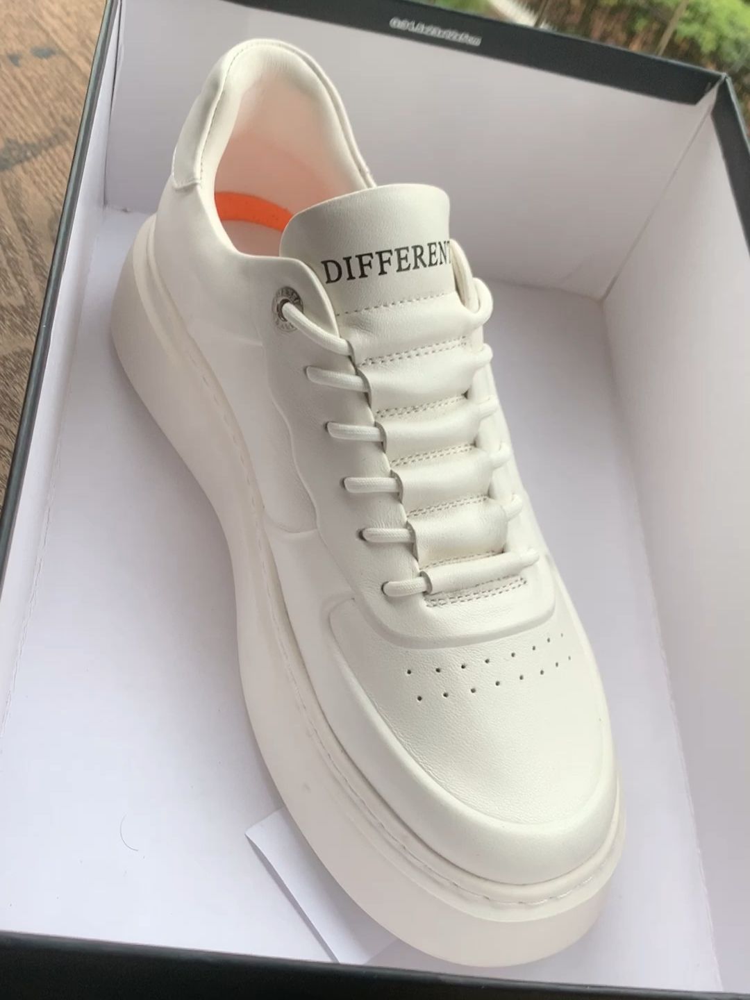 平底 圆头 低帮 松紧带 深口鞋 皮革  - VALI鞋履AI设计主图