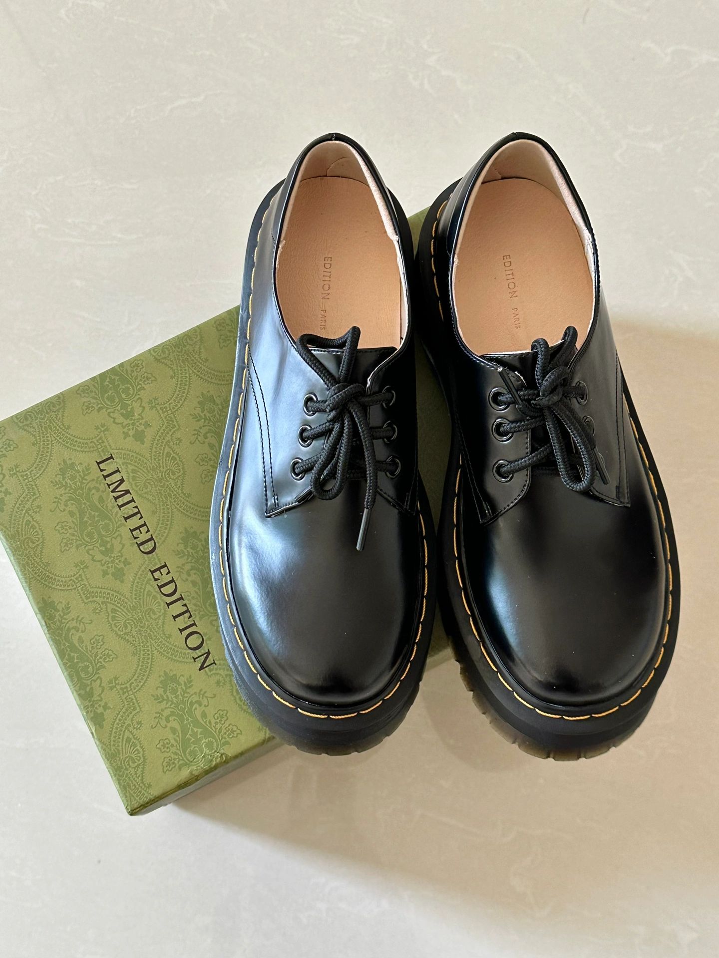 圆头 系带 皮革  - VALI鞋履AI设计主图