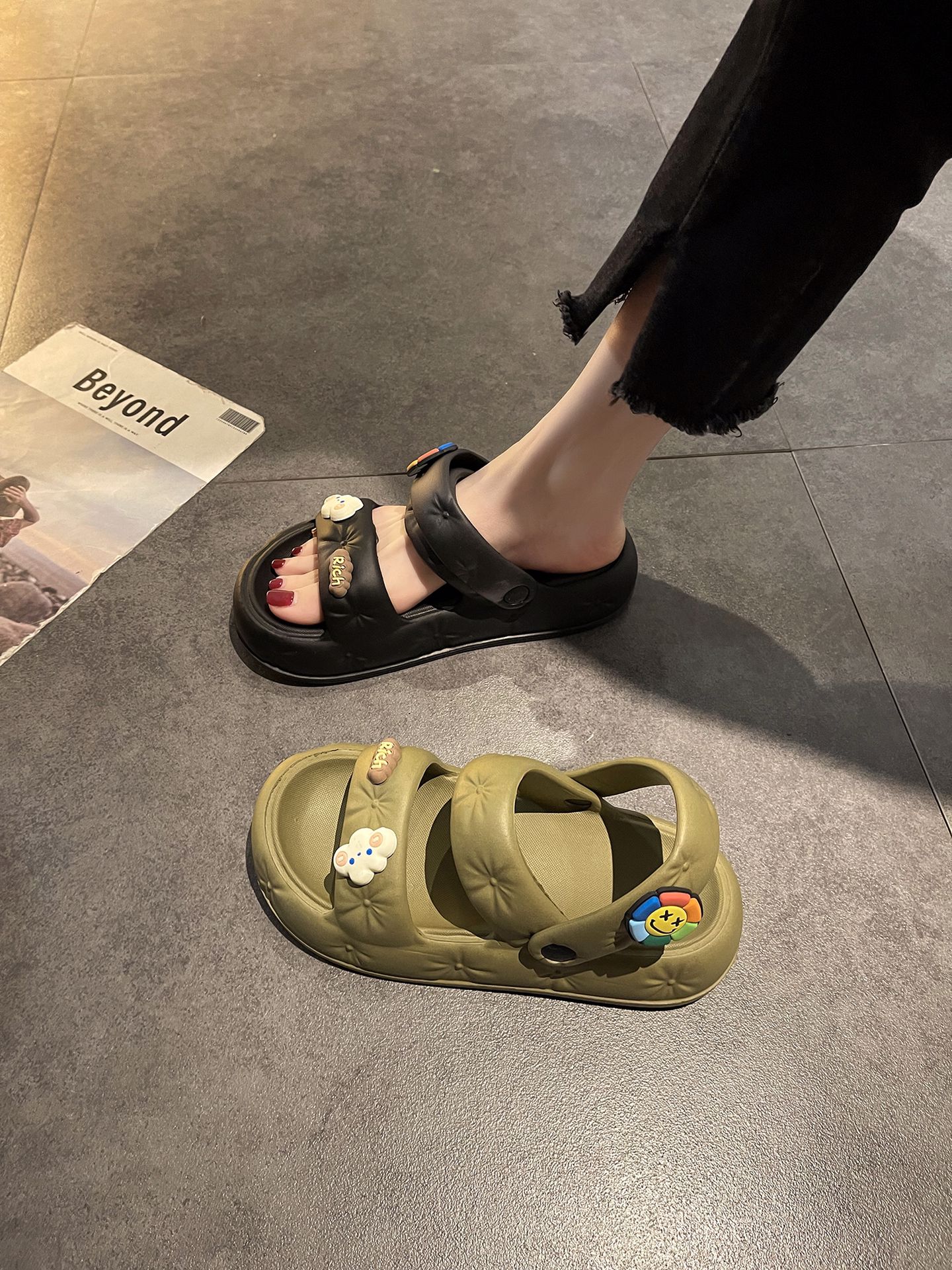 无帮 皮革 魔术贴  - VALI鞋履AI设计主图