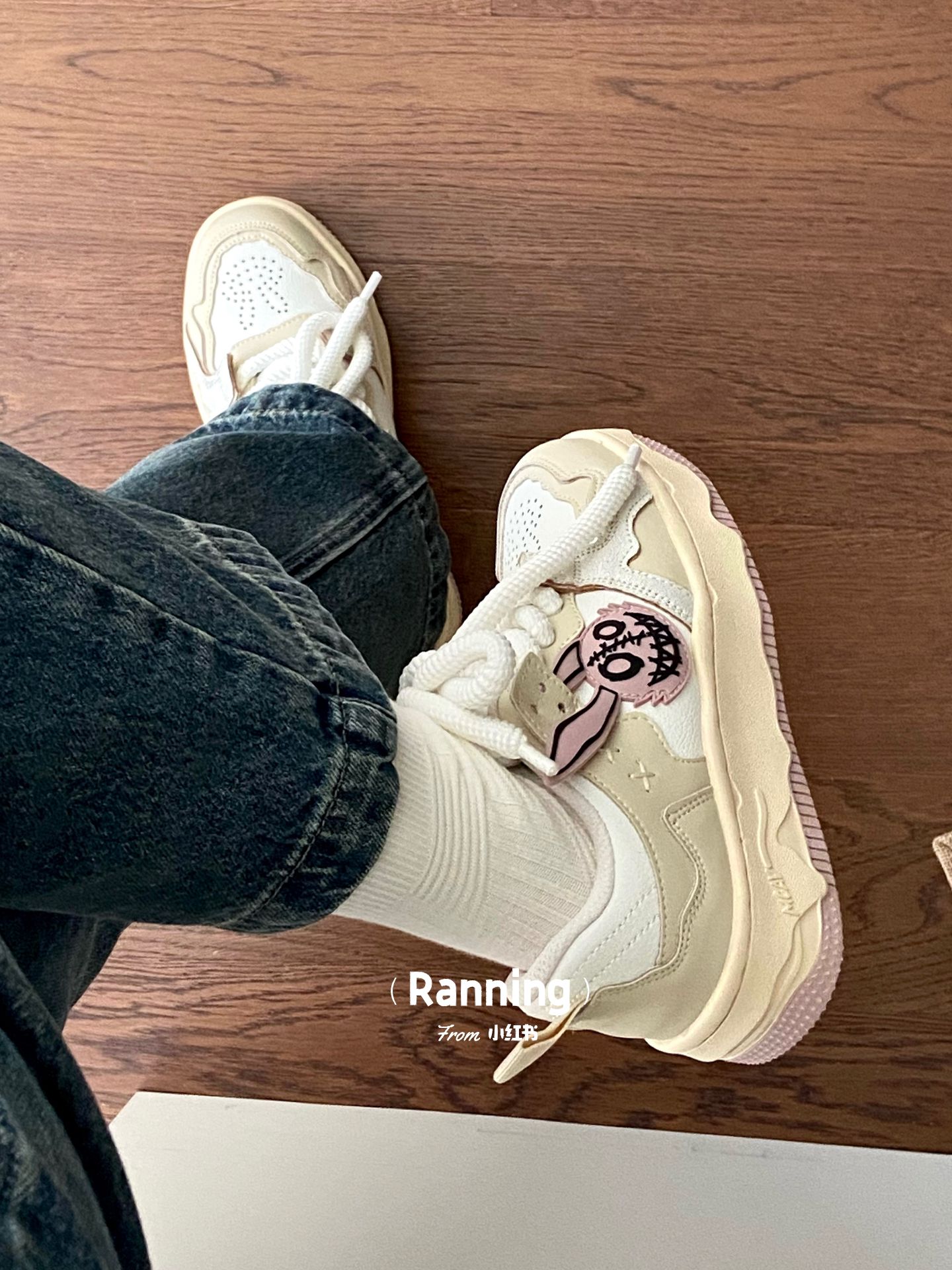 平底 圆头 低帮 系带 深口鞋  - VALI鞋履AI设计主图