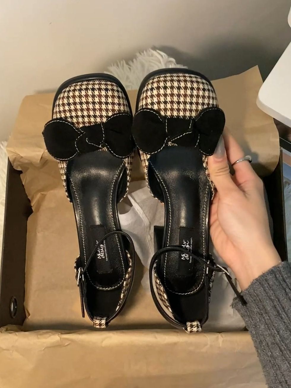 无帮 袢扣  - VALI鞋履AI设计主图