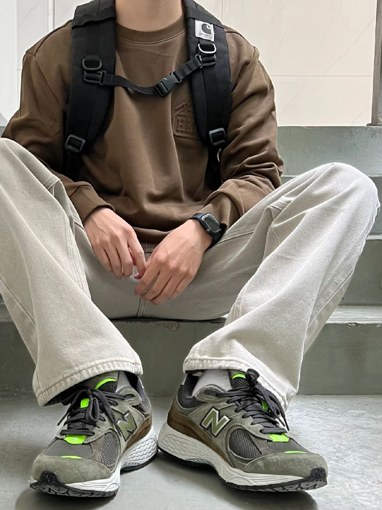 针织面料 月光灰色 暗土褐色 基础扣饰  - VALI鞋履AI设计主图