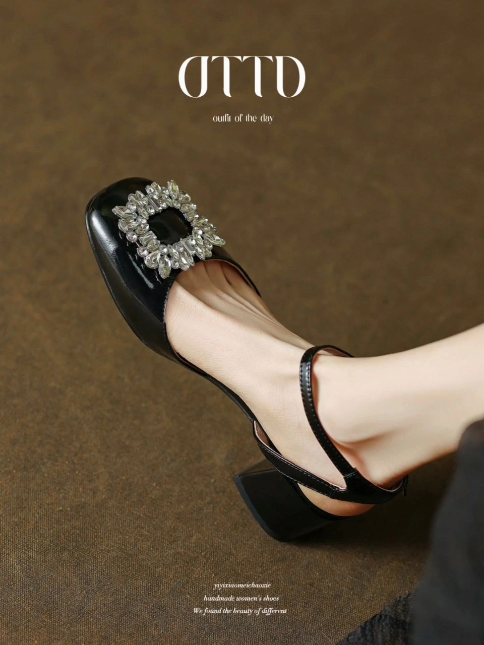 粗跟 中跟 圆头 低帮 浅口鞋 皮革  - VALI鞋履AI设计主图