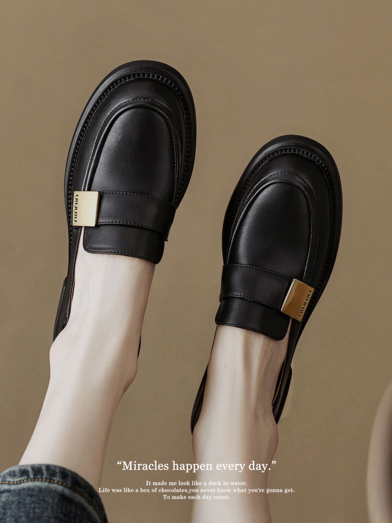 圆头 低帮 一脚蹬 深口鞋 皮革  - VALI鞋履AI设计主图