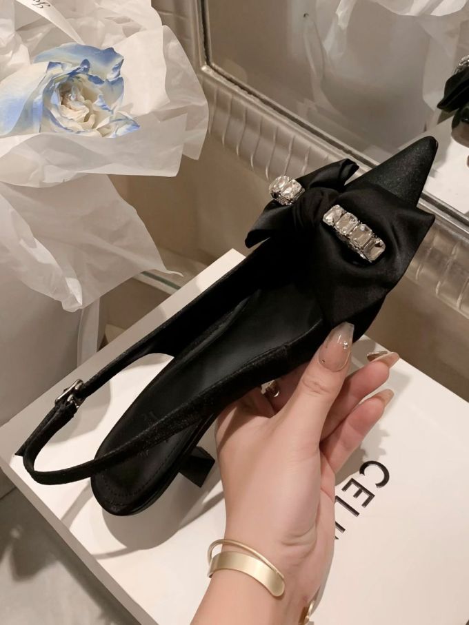 粗跟 中跟 尖头 低帮 袢扣 浅口鞋 