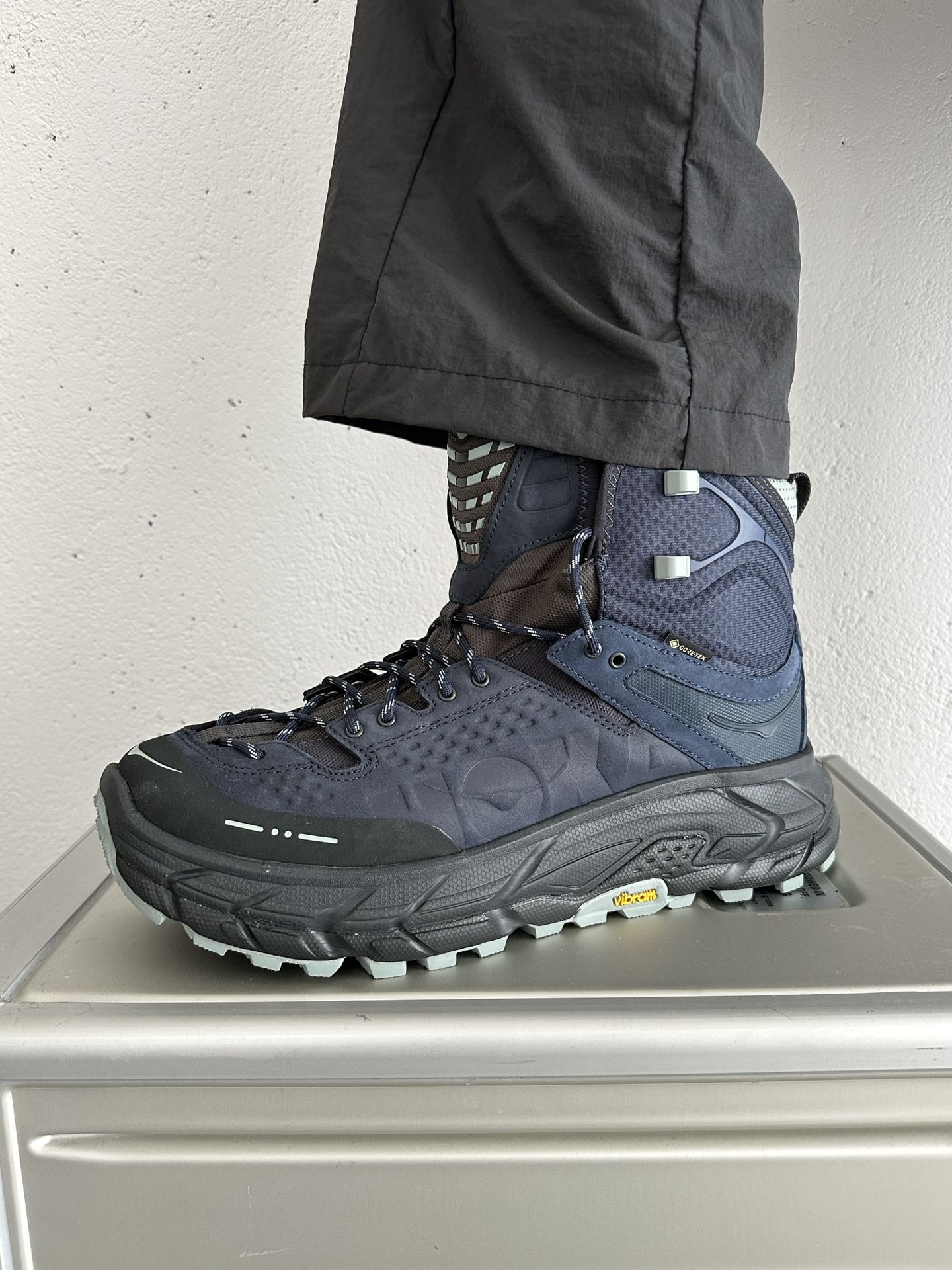 厚底 圆头 高帮 系带 深口鞋  - VALI鞋履AI设计主图