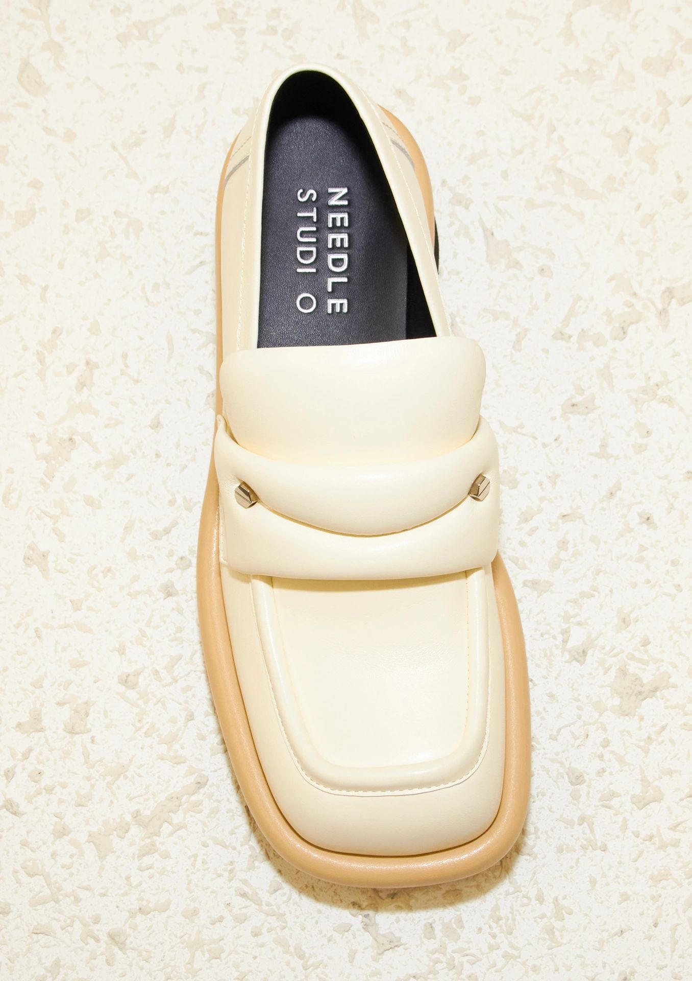 方头 低帮 一脚蹬 深口鞋 皮革  - VALI鞋履AI设计主图