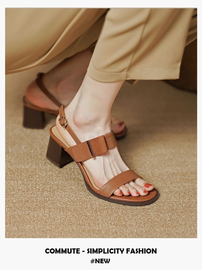 中跟 粗跟 无帮 袢扣 