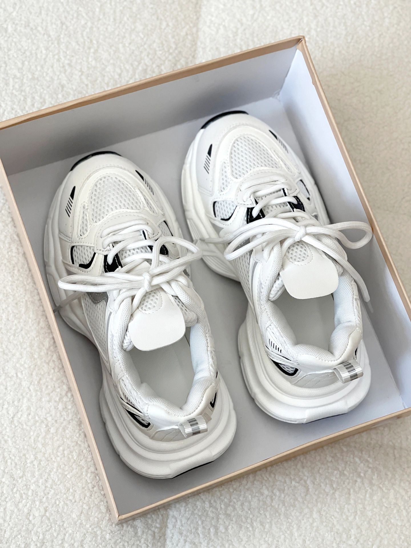 低帮 系带  - VALI鞋履AI设计主图