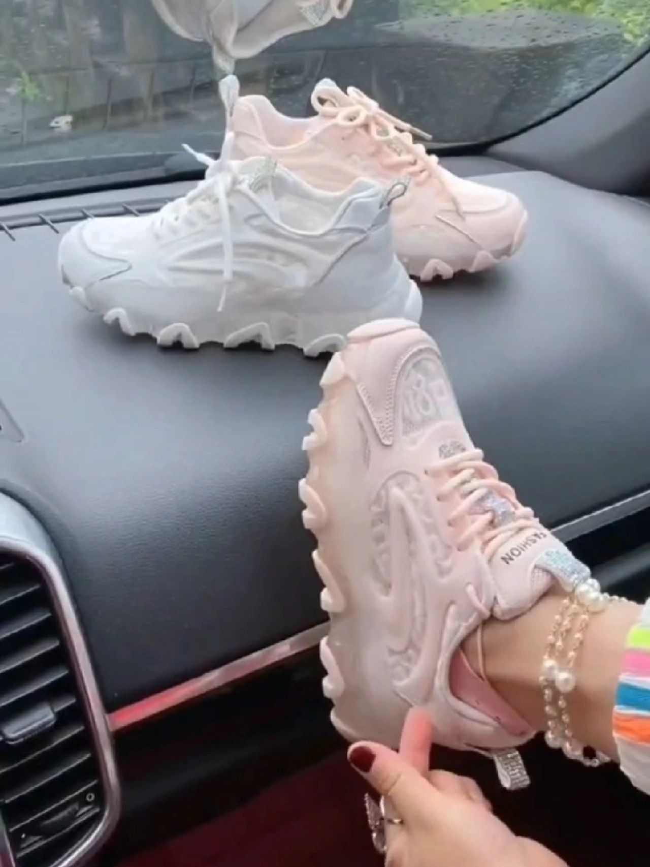 低帮 系带  - VALI鞋履AI设计主图