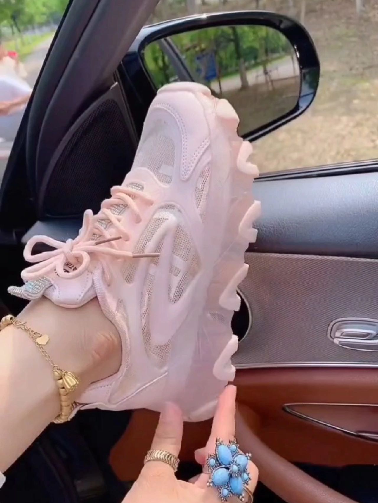 低帮 系带  - VALI鞋履AI设计主图