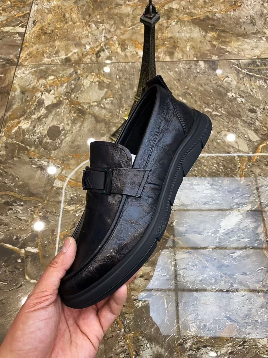 平底 圆头 低帮 一脚蹬 深口鞋 皮革  - VALI鞋履AI设计主图