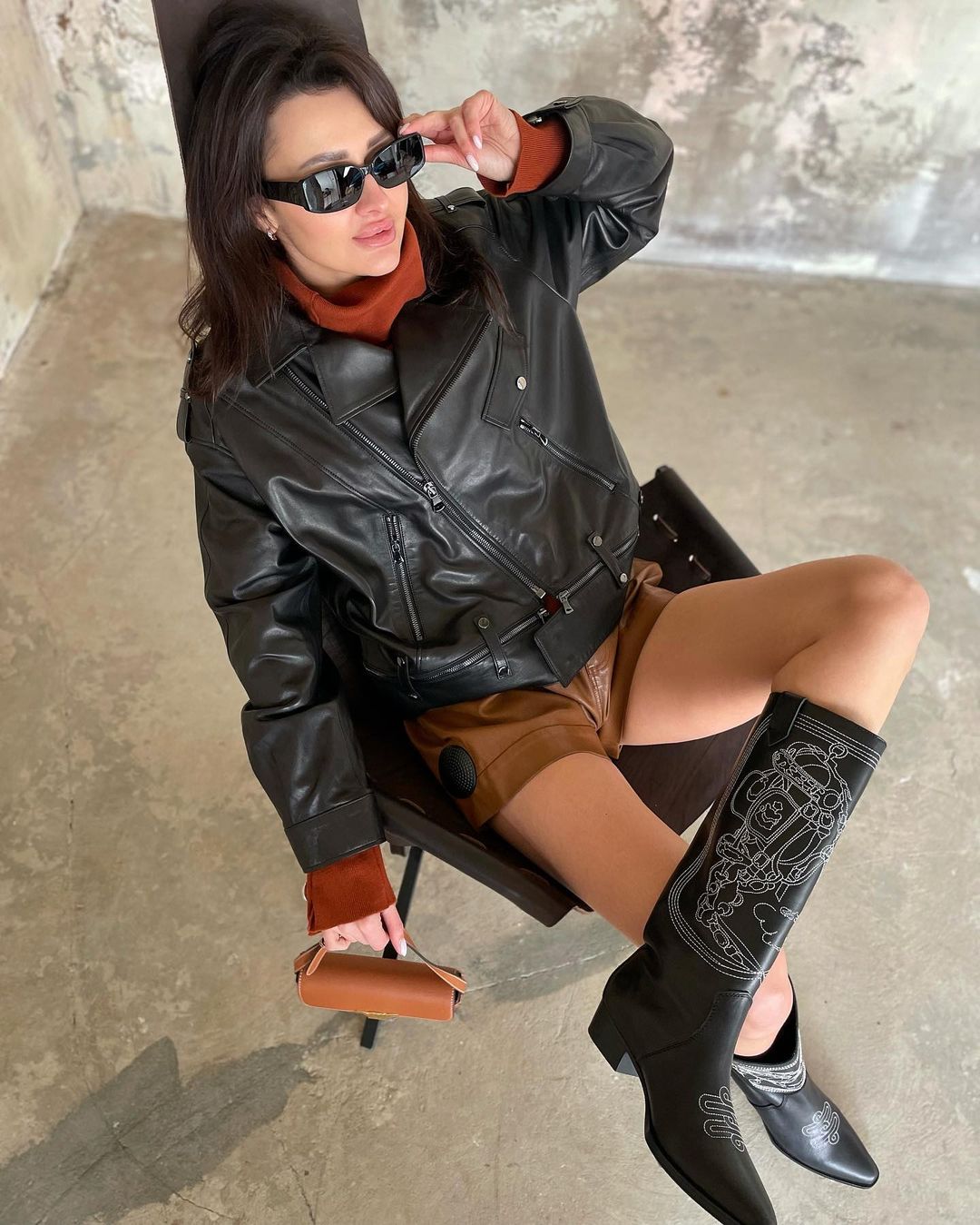 皮革面料 H型 夜幕色 基础扣饰 基础拉链  - VALI鞋履AI设计主图