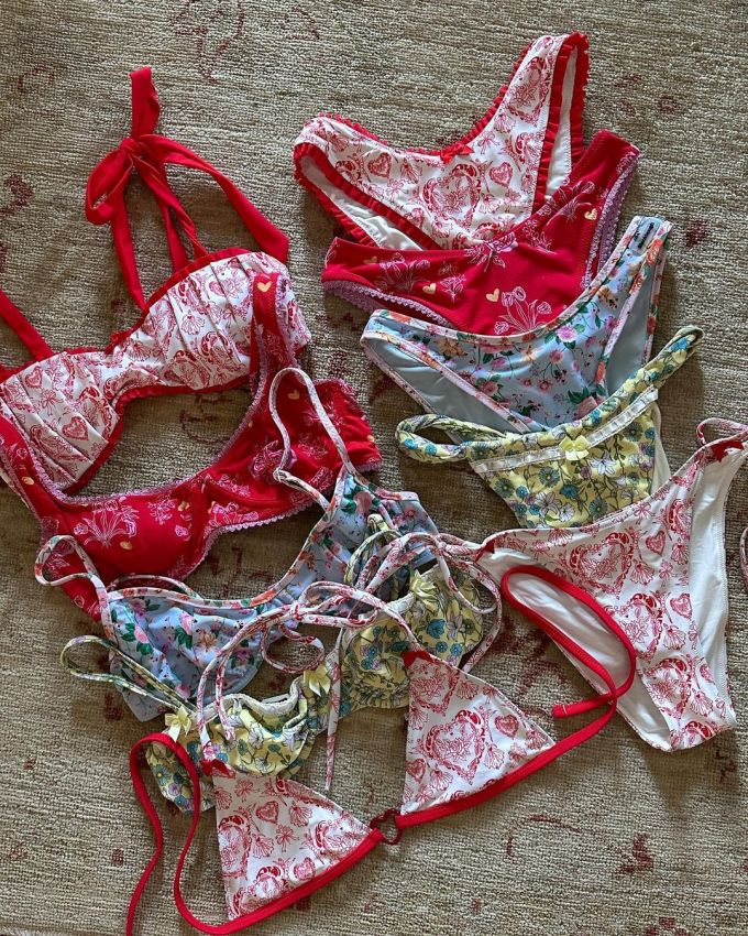 植物/花卉 卡通次元 文字图案 撞色/渐变 印花 边缘装饰 斗牛士 巴贝多樱桃色 基础绳带 宫廷 