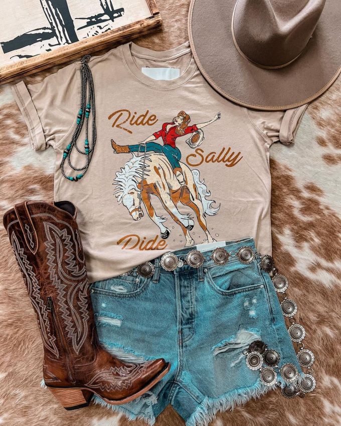 针织面料 圆形领 动物图案 人物图案 卡通次元 文字图案 印花 轻粉色 月夜色 甜美 