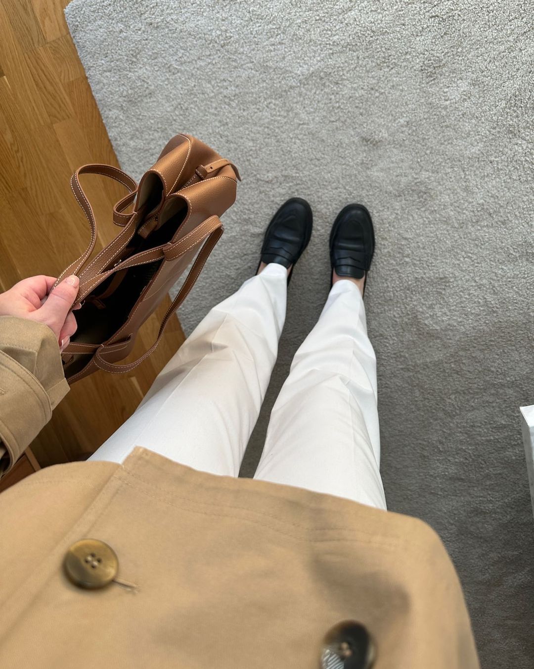 气泡白 云白 香雪球色  - VALI鞋履AI设计主图