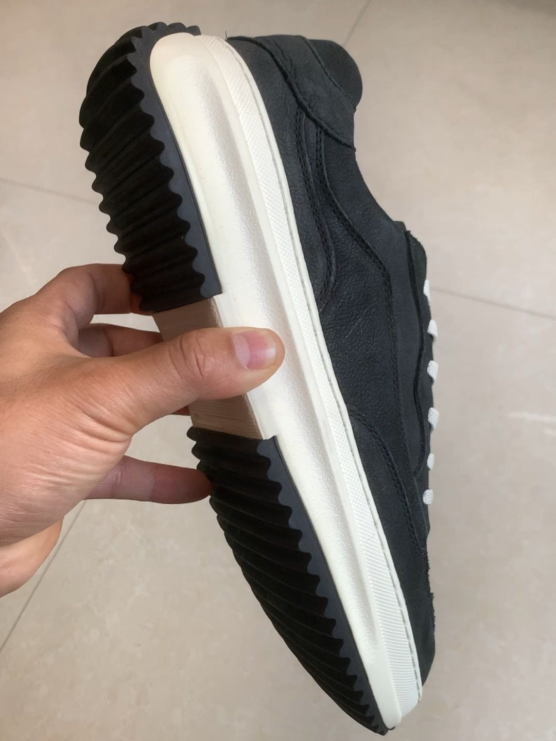 低帮  - VALI鞋履AI设计主图