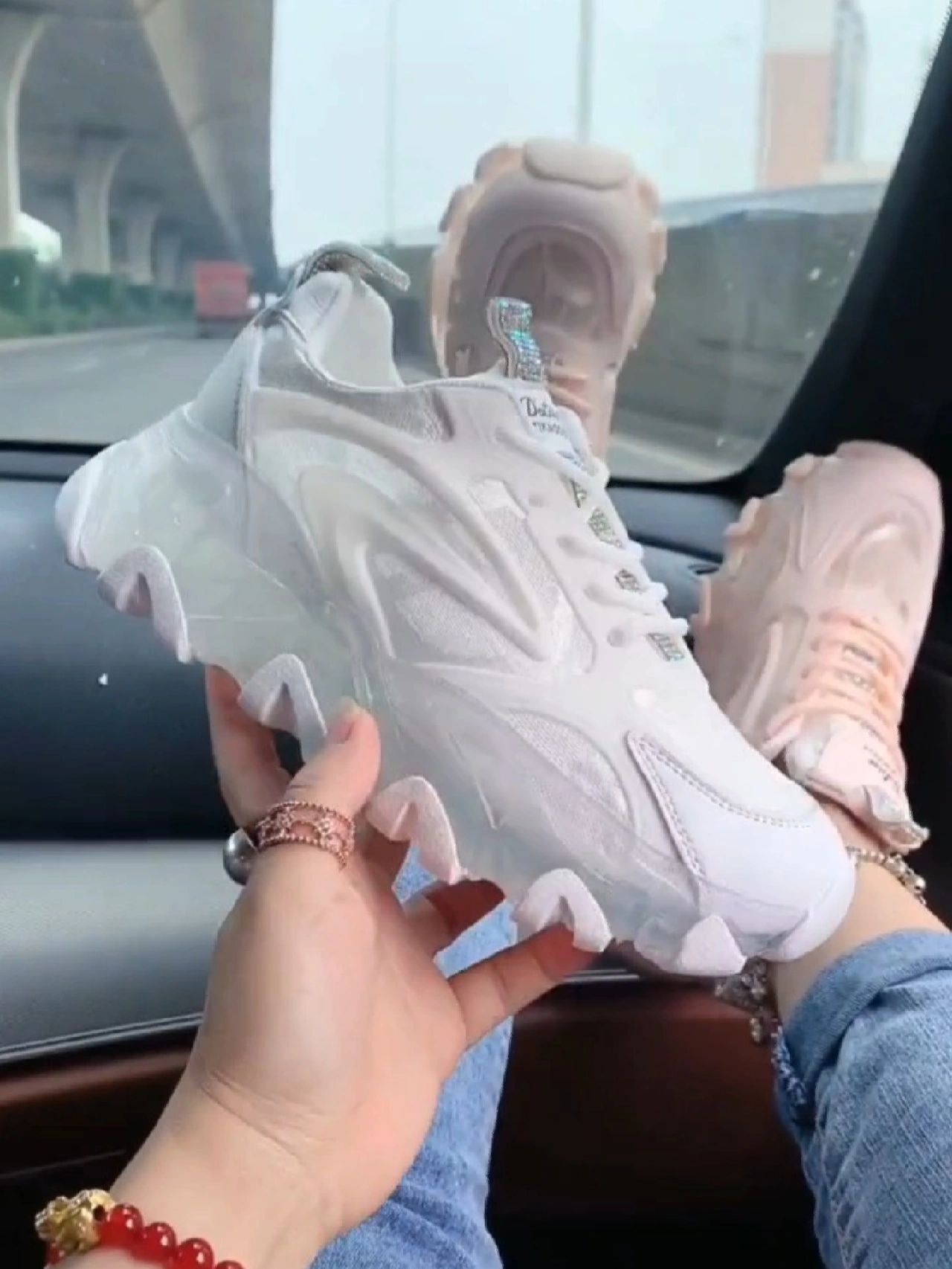 低帮  - VALI鞋履AI设计主图