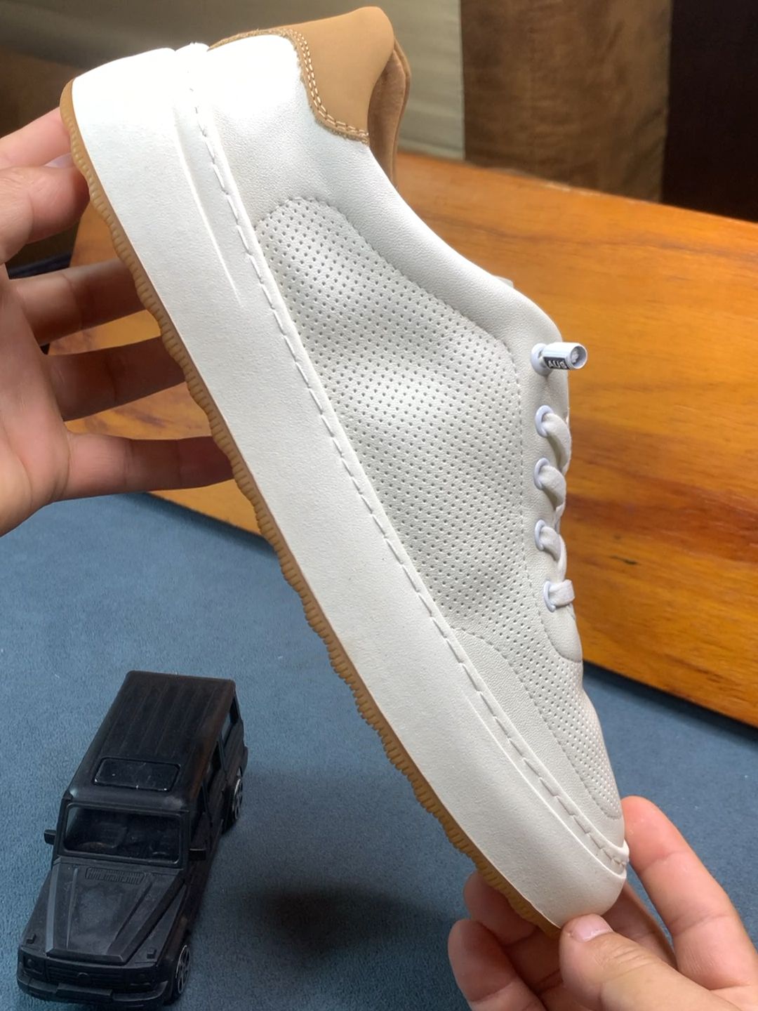 低帮 系带 皮革  - VALI鞋履AI设计主图