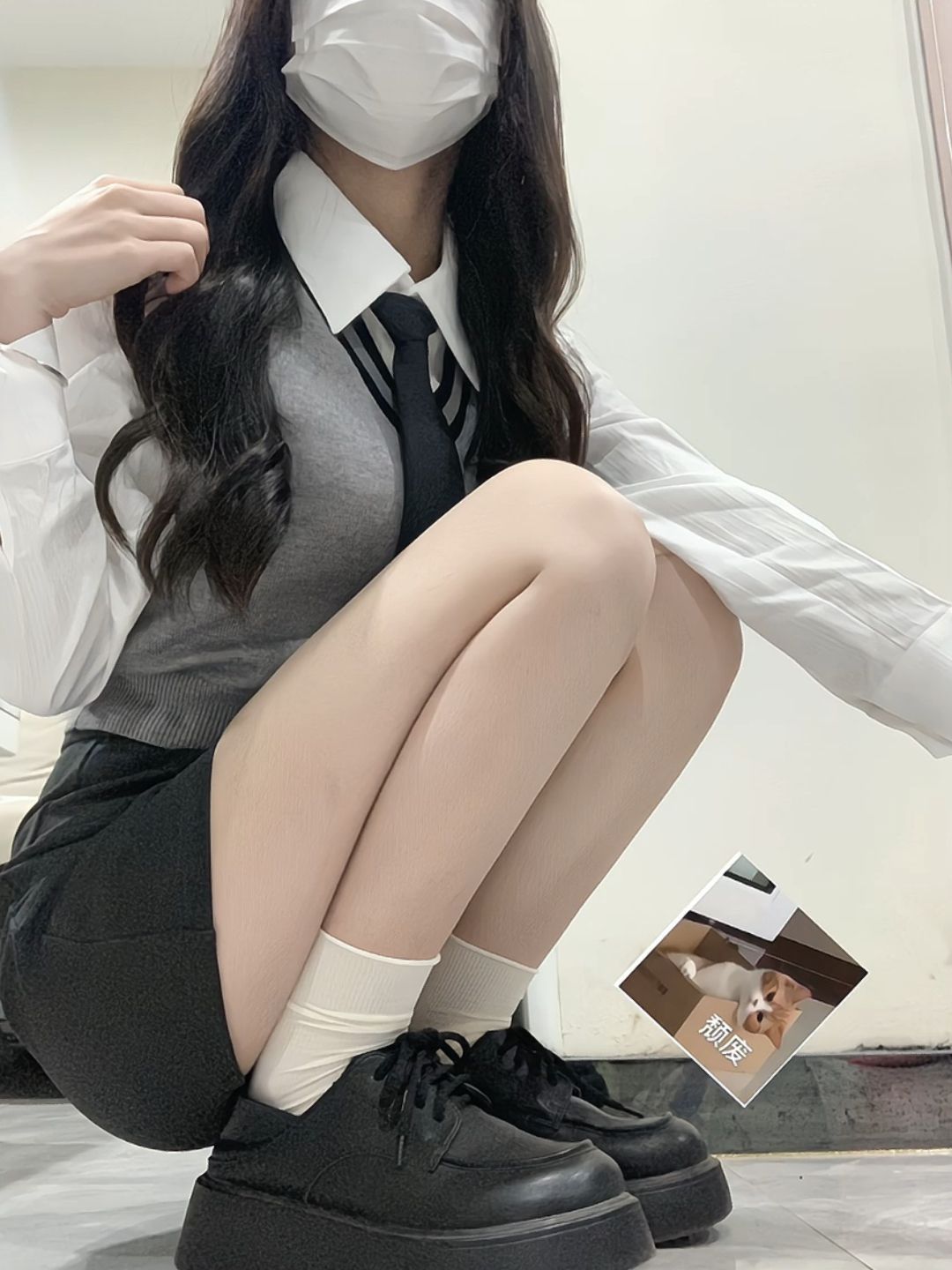 棉麻 衬衫领 酱黑色 深暗灰 基础扣饰 学院风  - VALI鞋履AI设计主图