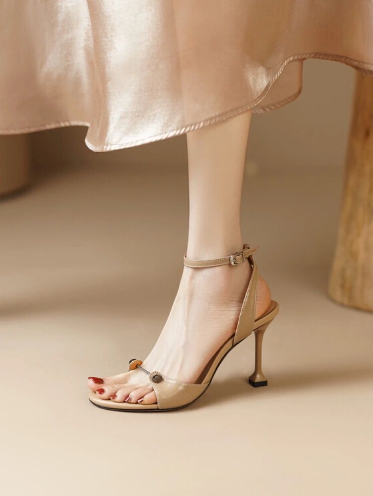 高跟 无帮 袢扣 皮革  - VALI鞋履AI设计主图