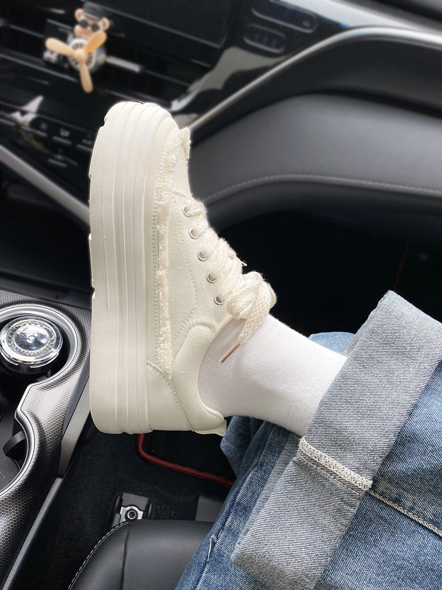 低帮 系带  - VALI鞋履AI设计主图