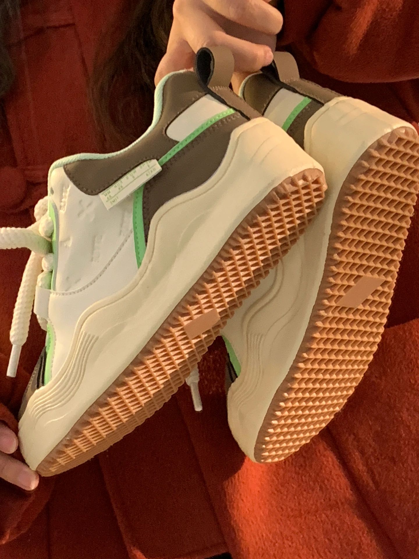 低帮  - VALI鞋履AI设计主图