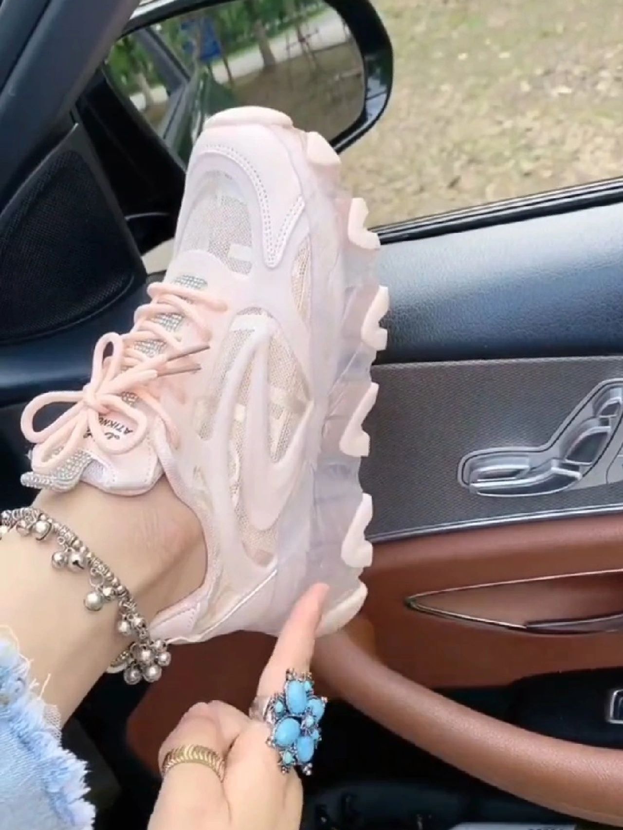 低帮 系带  - VALI鞋履AI设计主图