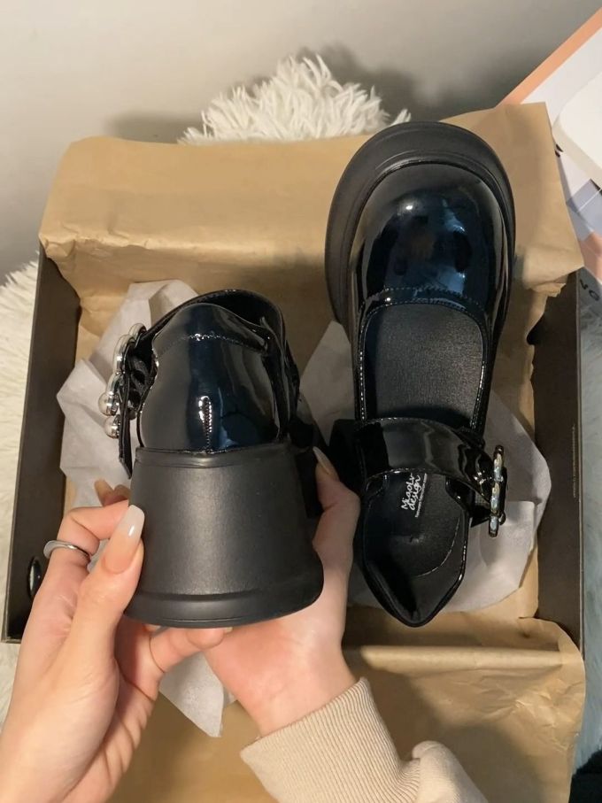 圆头 袢扣 中口鞋 皮革 