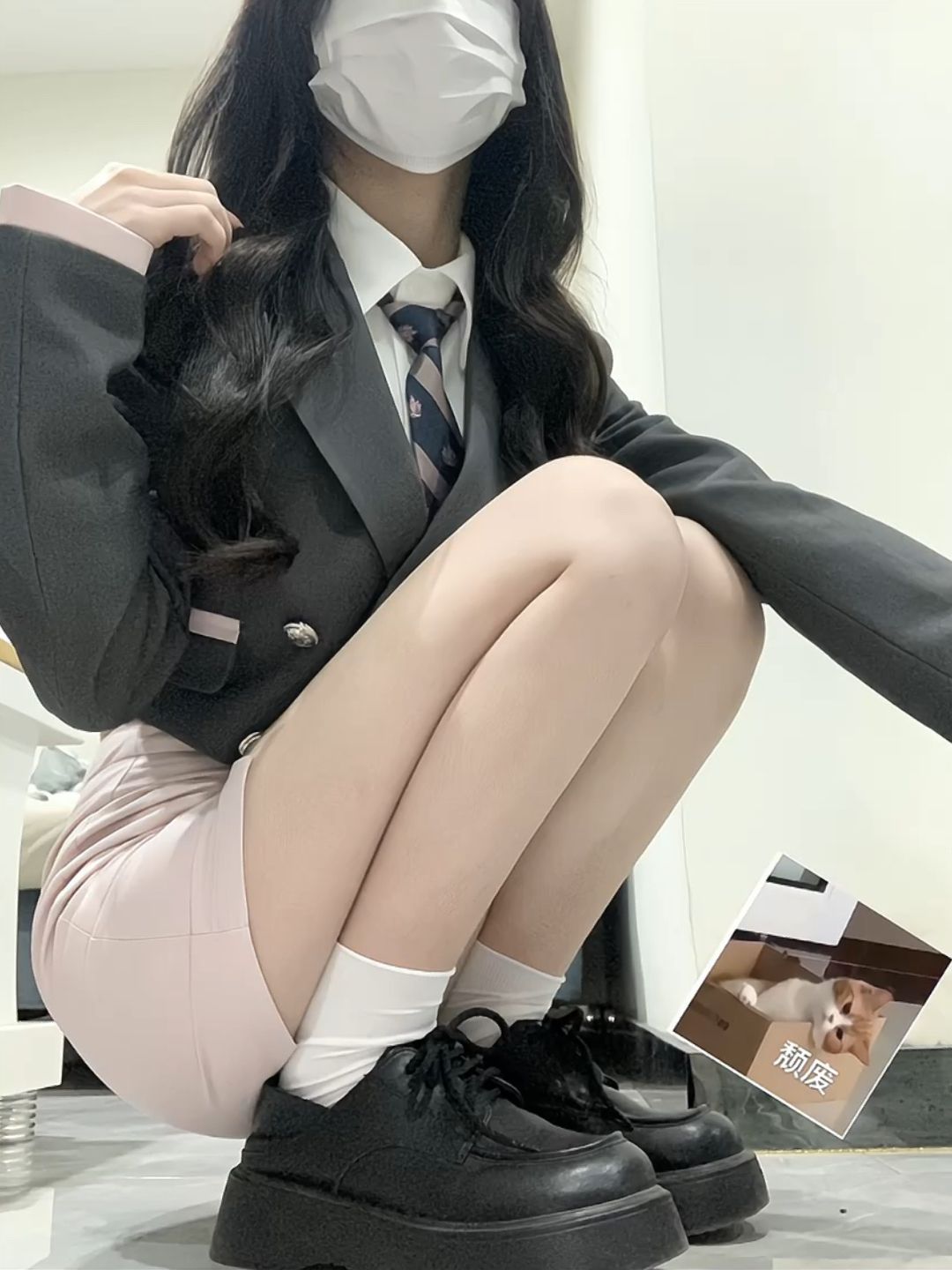 正装面料 H型 翻驳领 酱黑色 基础扣饰 学院风  - VALI鞋履AI设计主图