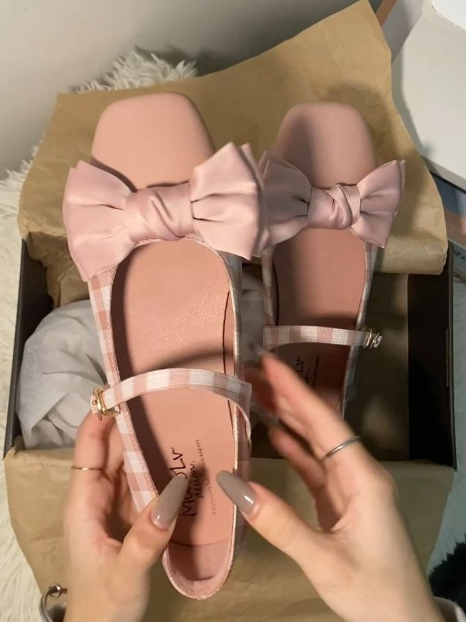 圆头 袢扣 浅口鞋 皮革 