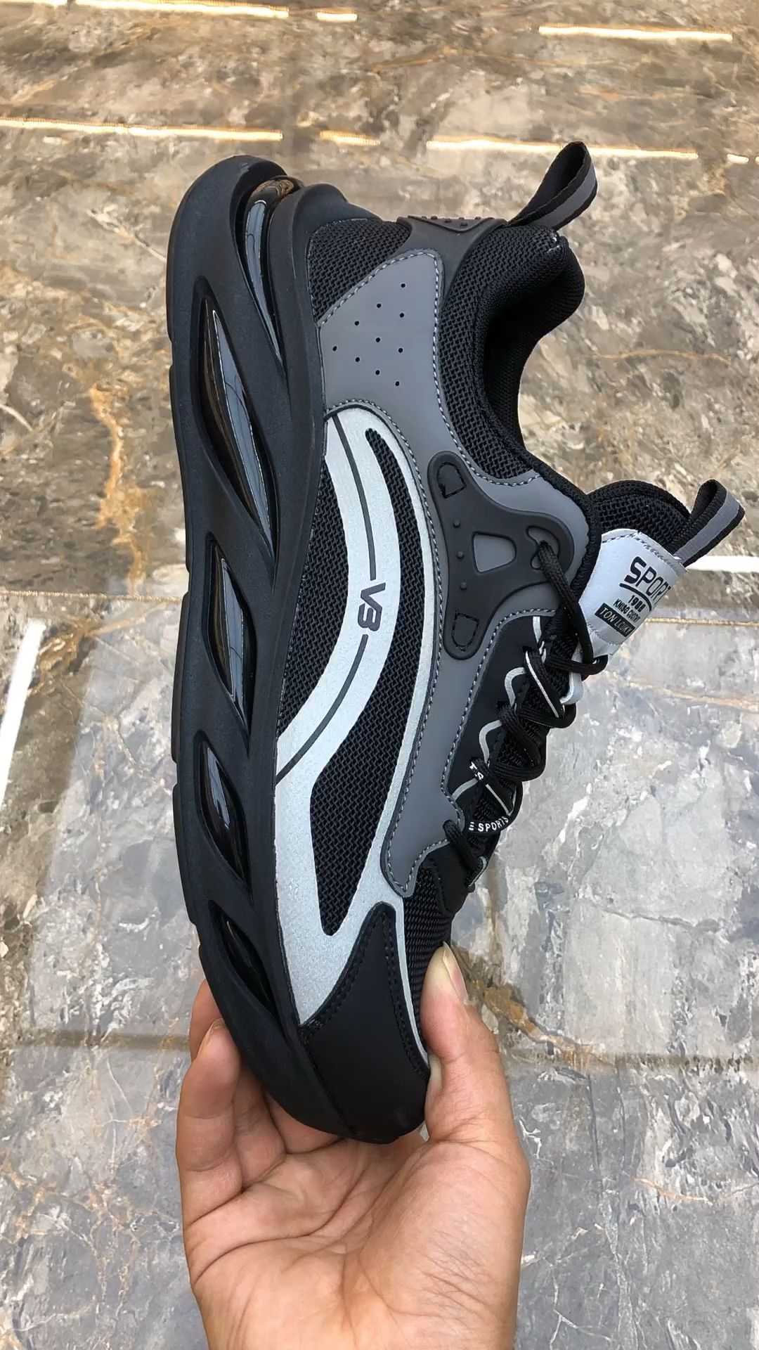 低帮 系带 网面  - VALI鞋履AI设计主图