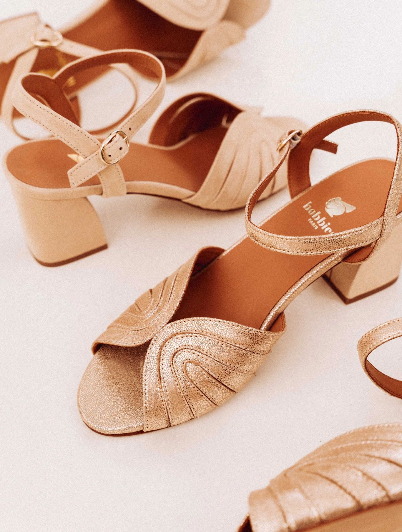 无帮 袢扣 皮革  - VALI鞋履AI设计主图