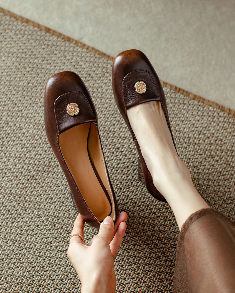 圆头 低帮 一脚蹬 浅口鞋 皮革  - VALI鞋履AI设计主图