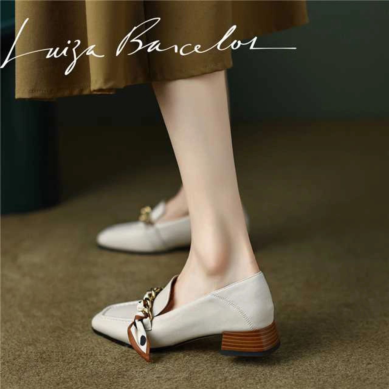 低帮 一脚蹬 中口鞋 皮革  - VALI鞋履AI设计主图