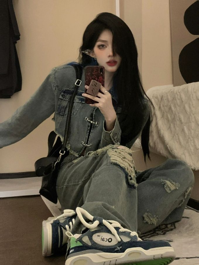 牛仔面料 洗水 毛边 松香色 基础扣饰 