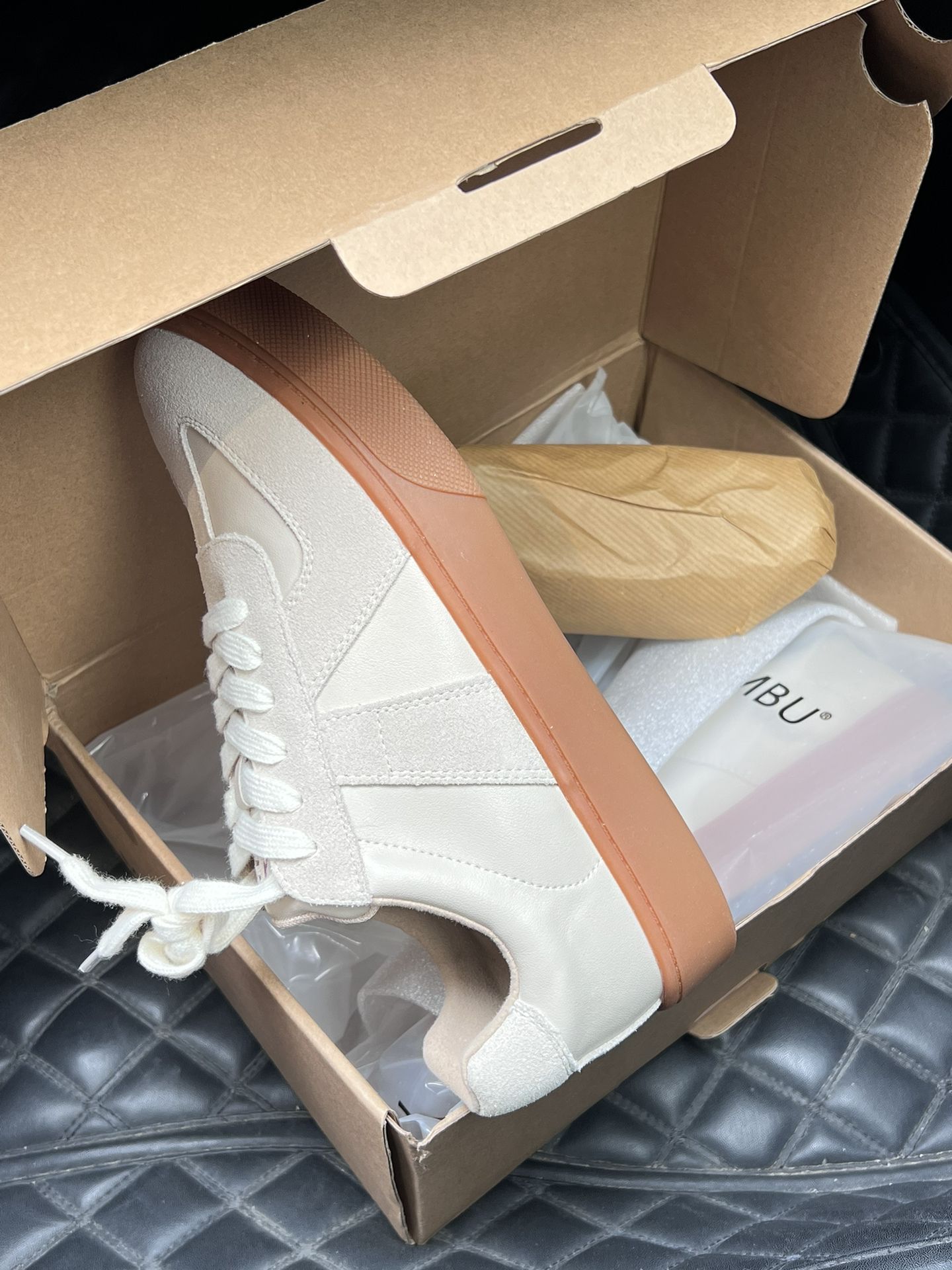 低帮 皮革  - VALI鞋履AI设计主图