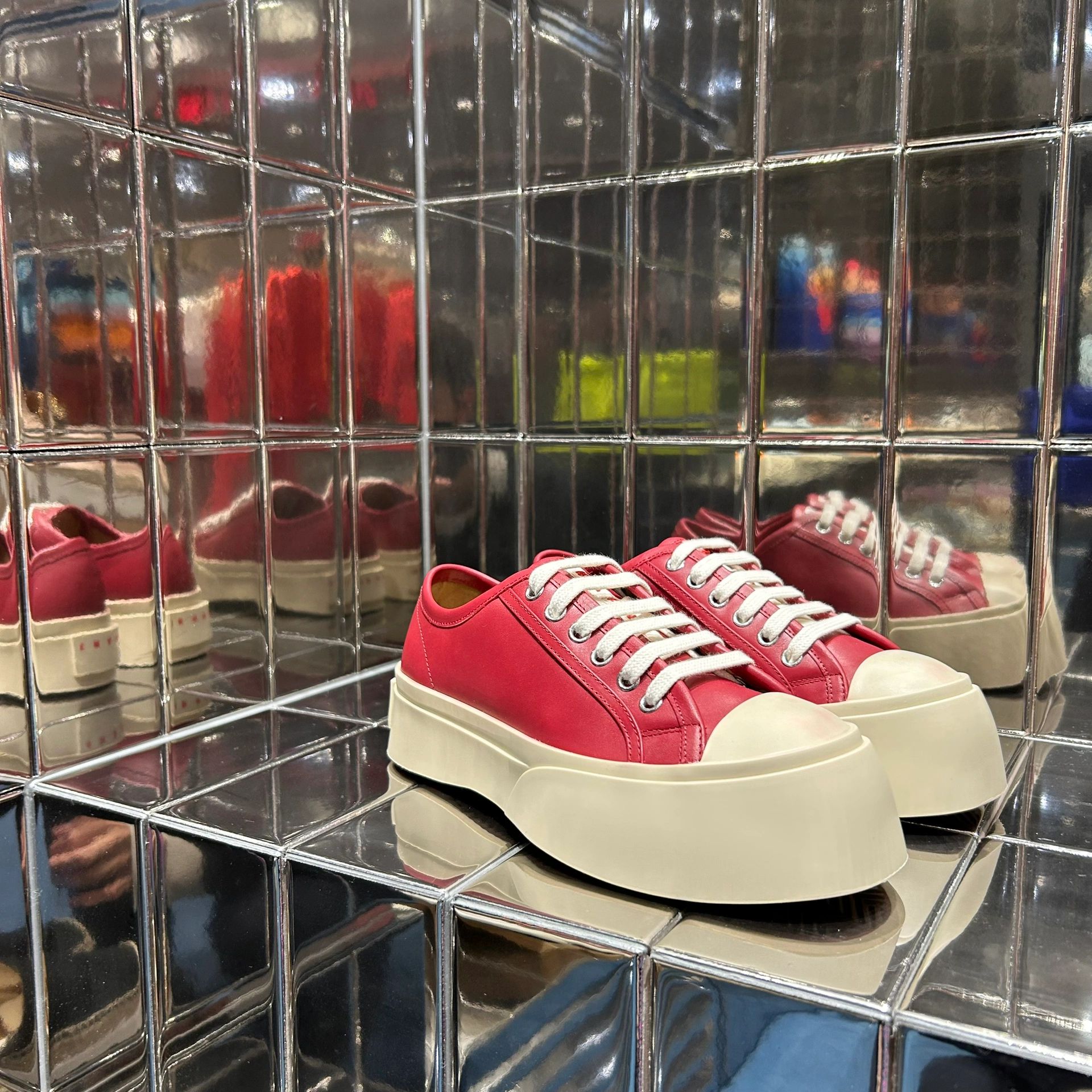 低帮 系带  - VALI鞋履AI设计主图