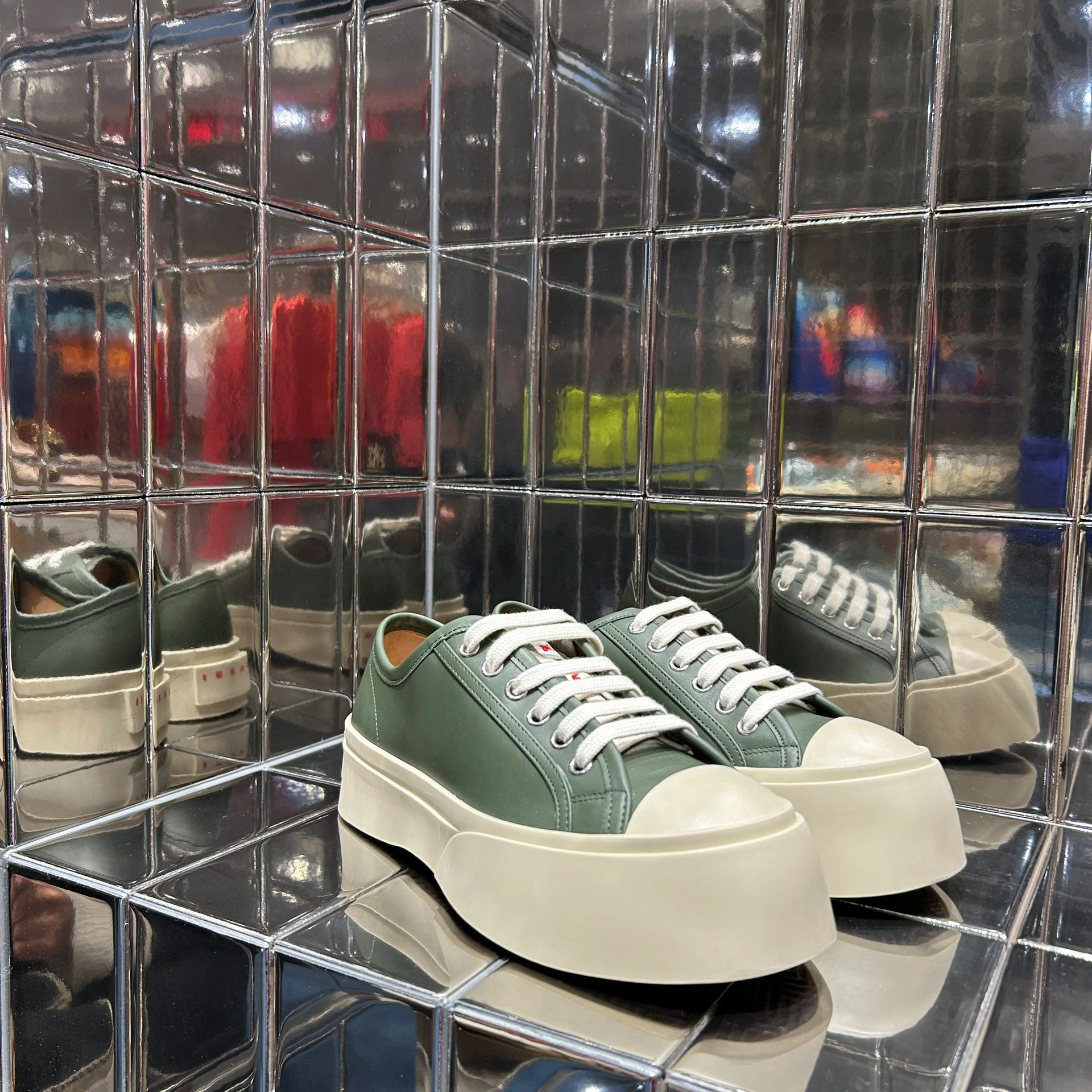 低帮 系带  - VALI鞋履AI设计主图